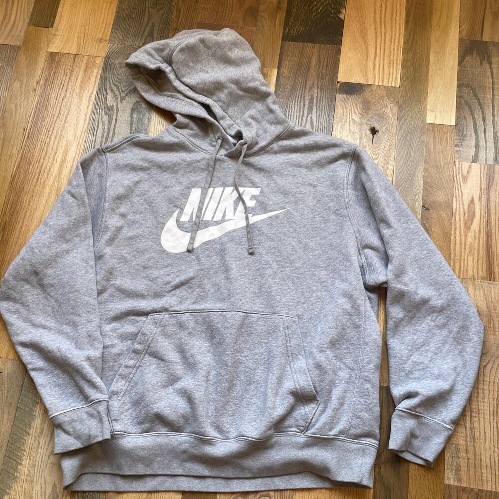 Nike Club Fleece Hoodie Gray XL Pullover Streetwear Athletic Sweatshirt